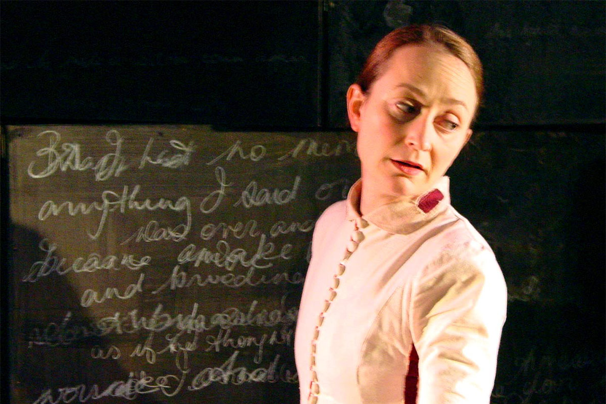 caroline-lee-alias-grace-01