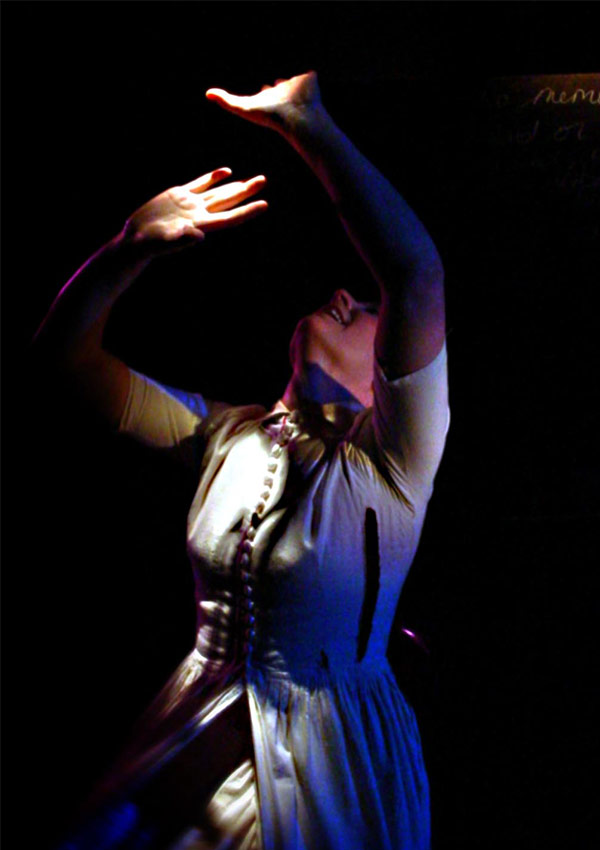 caroline-lee-alias-grace-04